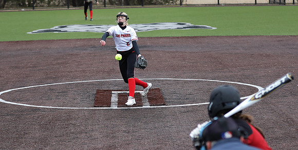 4-6-22 VARSITY vs. Madison La Follette at Madison College   (13)