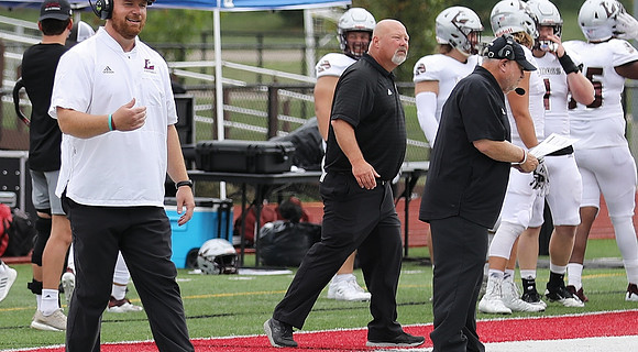 Coach Jon Larson  (1)