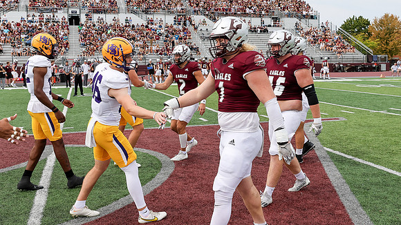 9-9-23 EAGLES  vs,  Hardin Simmons  (26)
