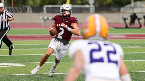 9-9-23 EAGLES  vs,  Hardin Simmons  (30)