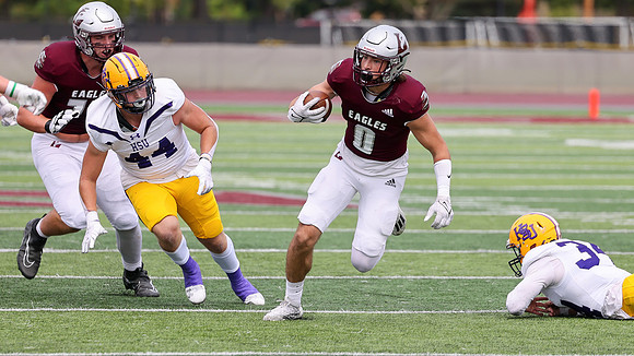 9-9-23 EAGLES  vs,  Hardin Simmons  (43)