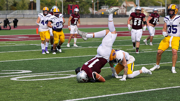 17 Dustin Schultz (18)