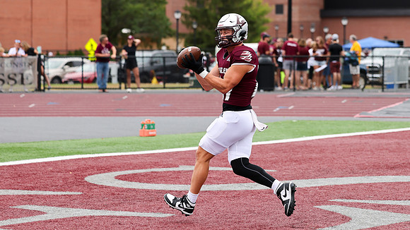 27 Caden Boettcher (8)