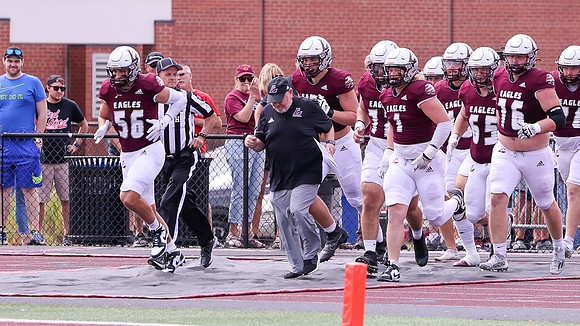 Coach Mike Anderson (13)
