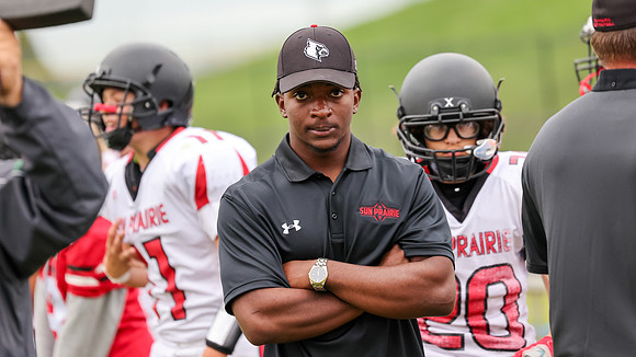 Coach Jacobie Bonds (4)