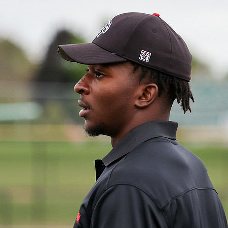 Coach Jacobie Bonds (7)