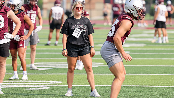 Coach Kelly Cline  (2)