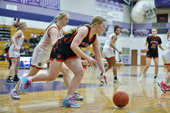12-28-22 VARSITY vs. Seymour at Waunakee Holiday Tournament  (62)