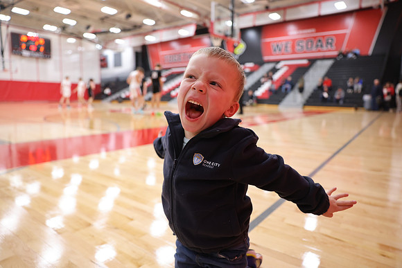 1-4-24 At Sun Prairie HS Basketball game (44)