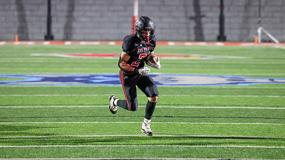 21 Brady Kaufman (4)