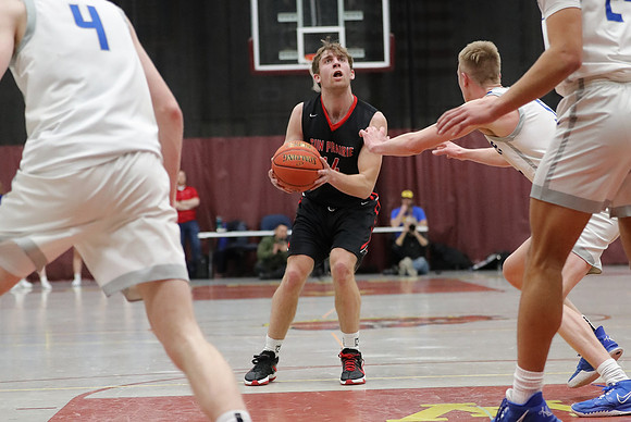 14 Ben Olson  (109)