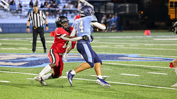 15 AJ Colvin (17)