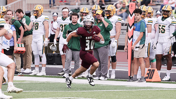 30 Gabe Lynch (32)