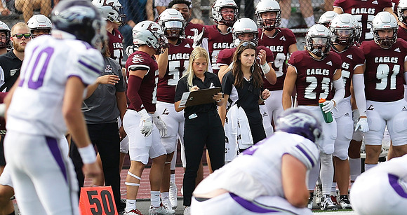 Coach Kelly Cline  (4)