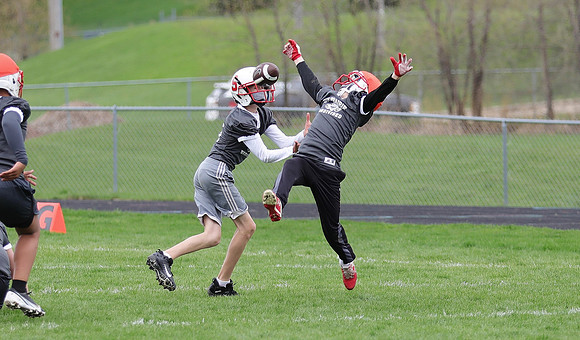 4-11-21 8th Grade Longley SH vs. 8th Grade White SH  (9)