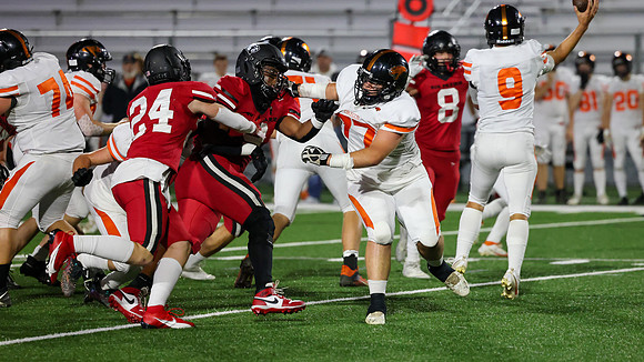 77 Oregon 9-22-23 vs. Sun Prairie East  (58)