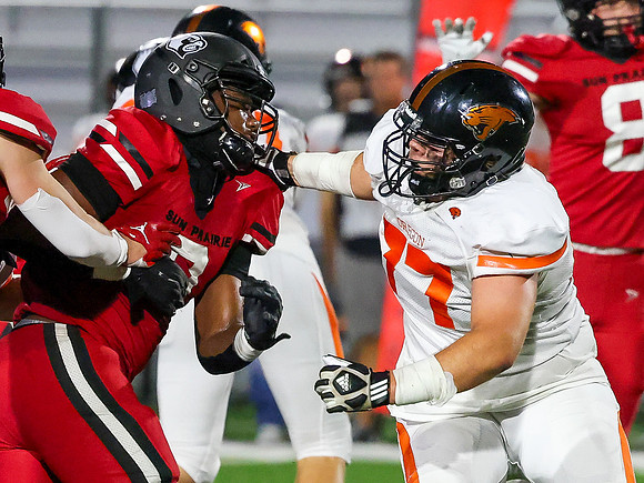 77 Oregon 9-22-23 vs. Sun Prairie East  (61)