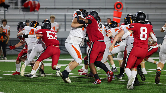77 Oregon 9-22-23 vs. Sun Prairie East  (64)