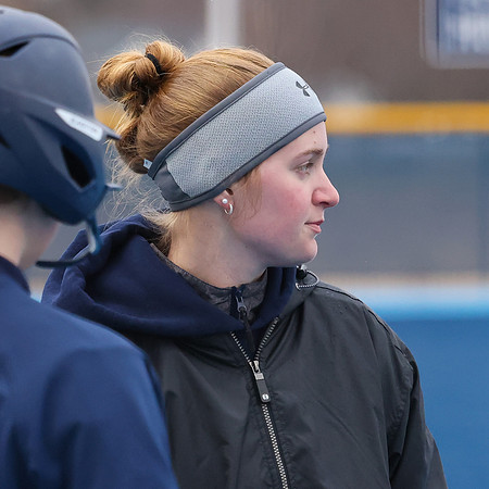 Coach Maddie Gardner (10)
