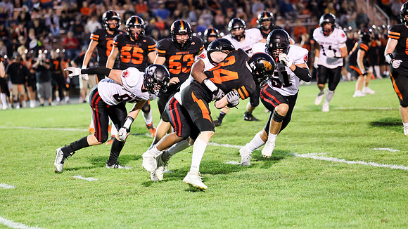 23 Marcus Rowe (12)