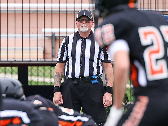 9-21-23 Jerry Lang Referee Oregon at Sun Prairie 2 Games  (70)