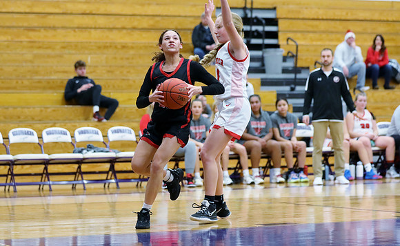 12-28-22 VARSITY vs. Seymour at Waunakee Holiday Tournament  (67)