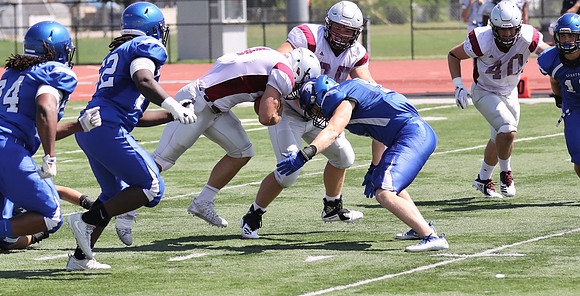 3 UWL 2018 Pre Season Scrmmage vs. U of Dubuque  (25)