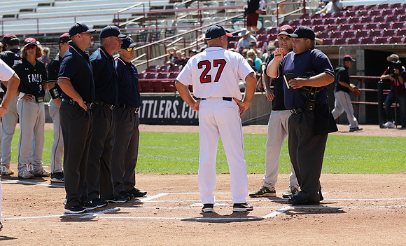 Coach Rob Hamilton  (34)