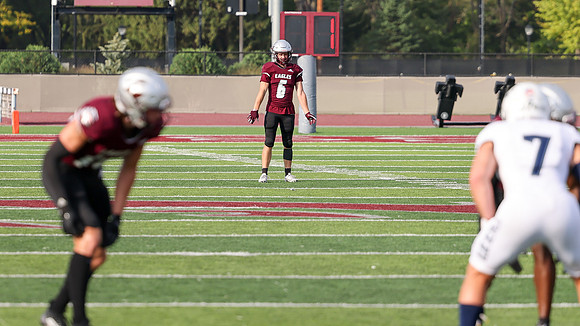 6 Zach Watson (19)