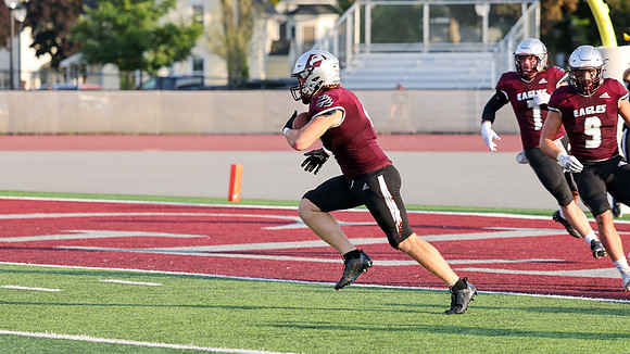 7 Adam Quam  (23)