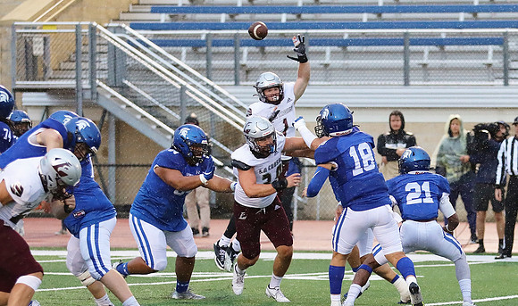 9-10-22 VS. University of Dubuque (34)