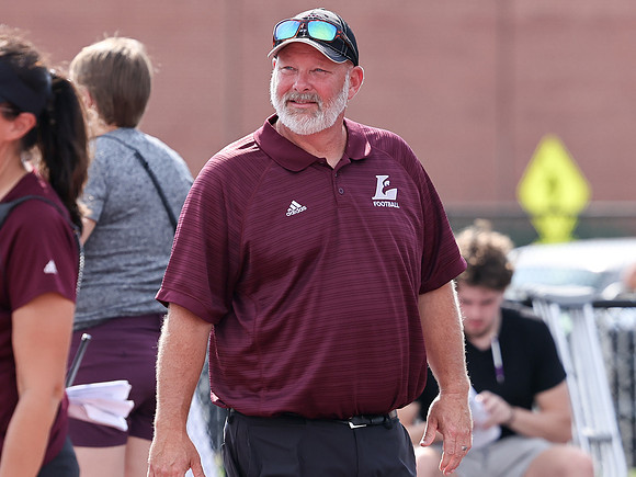 Coach Jon Larson (3)