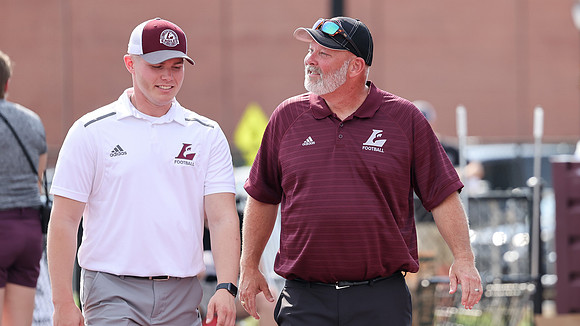 Coach Alex Stumpner (5)