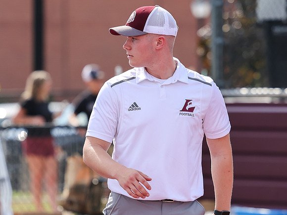 Coach Alex Stumpner (7)