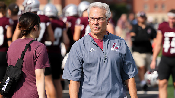 Coach Glenn Wright (3)