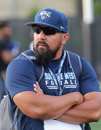 Coach Benito Alverado  (6)