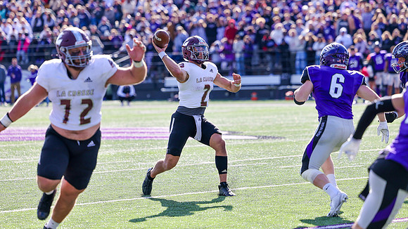 EAGLES vs. UW Whitewater GAME PHOTOS 10-7-23 (garveyimages)    (192)