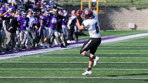 6 Zach Watson (19)
