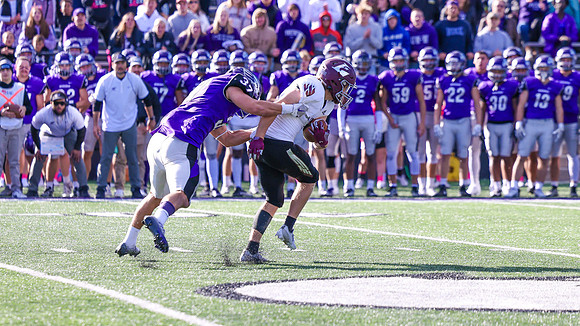 6 Zach Watson (29)