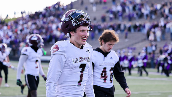 7 Zach Weir (9)