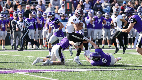 30 Gabe Lynch (22)