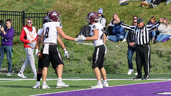 30 Gabe Lynch (40)