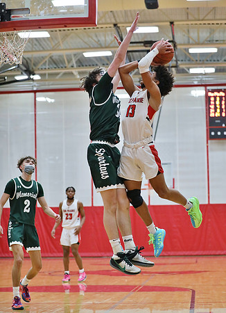 13 Tyus Wills  (56)
