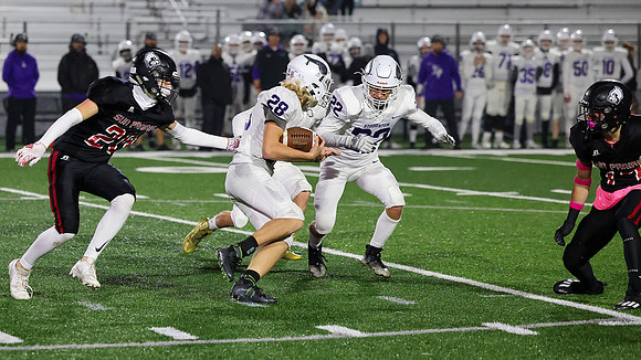 10-13-23 Stoughton VARSITY vs. Sun Prairie East  (43)