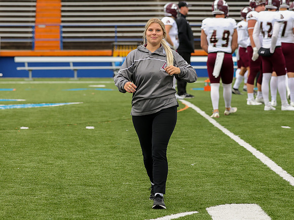 Coach Kelly Cline  (2)