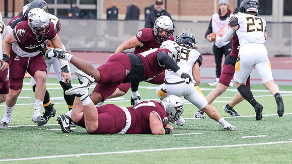 10-21-23 EAGLES vs. UW Oshkosh  (35)