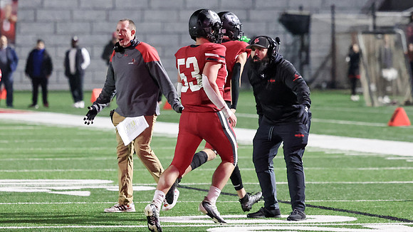Coach Mike Pogue  (4)