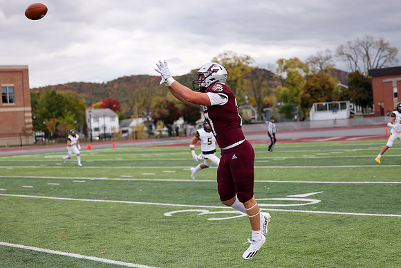 17 Dustin Schultz (8)