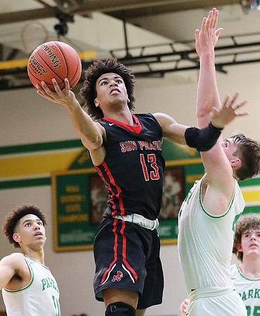 13 Tyus Wills (44)