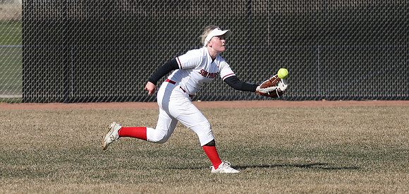 VARSITY vs. Madison Memorial 4-19-22 -PARENTS DAY   (42)